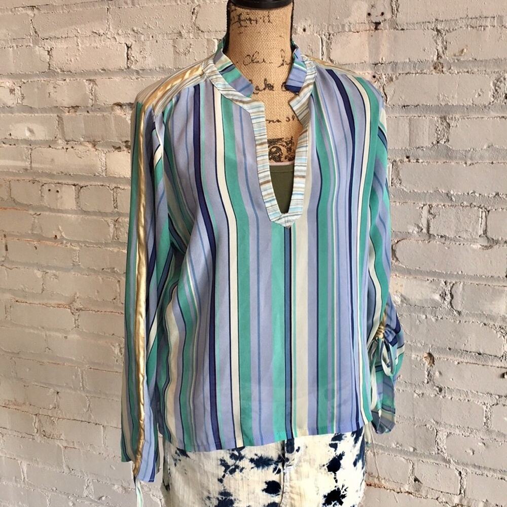 Soho boho top L - LARGE EUC sleeves Adjustable length